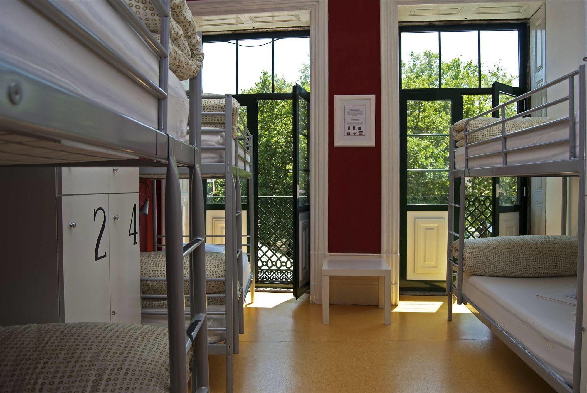 Wine Hostel *
